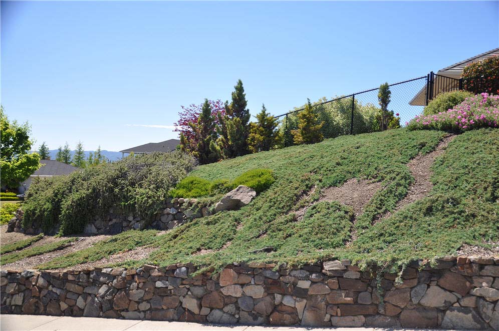 Roadside Retainer Wall