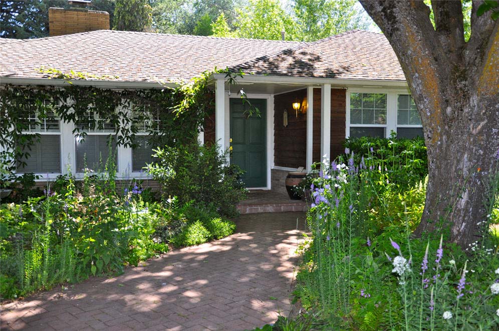 Brick Entryway