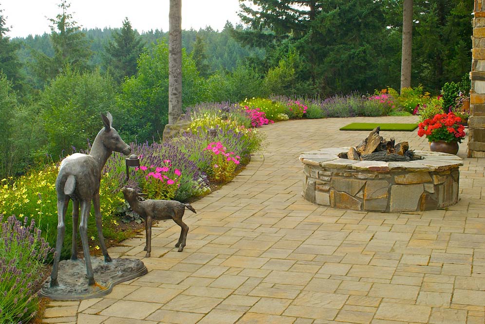 Flagstone Entry Garden 13